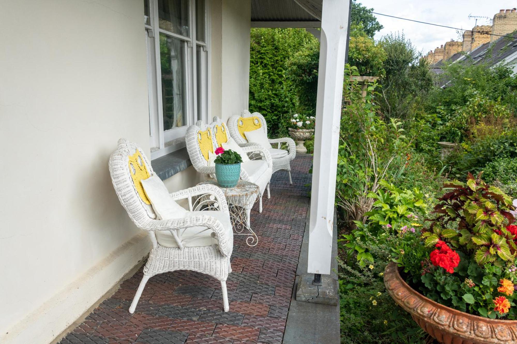 House Of Brohedyn Apartment Newcastle Emlyn Ngoại thất bức ảnh
