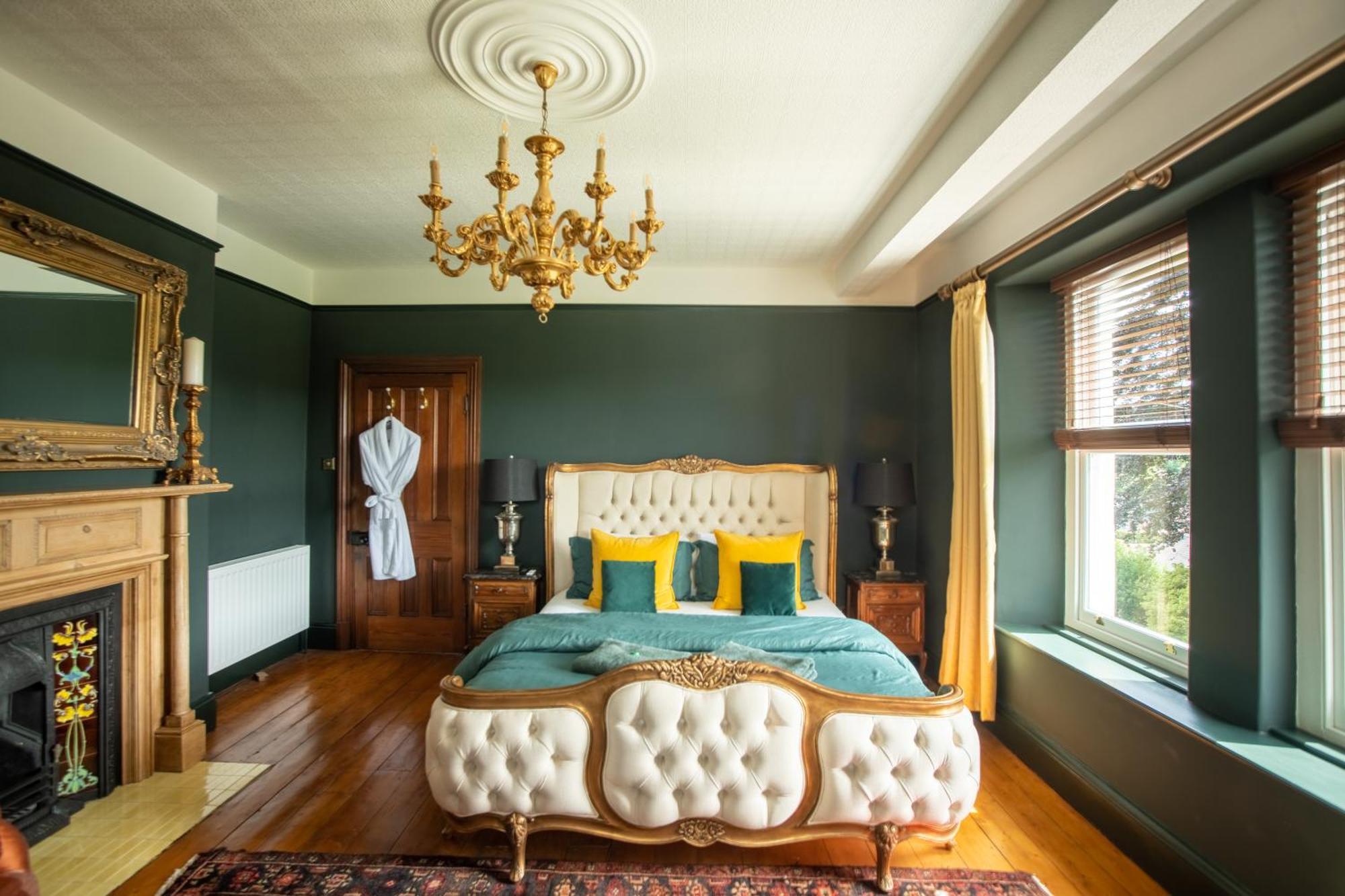 House Of Brohedyn Apartment Newcastle Emlyn Ngoại thất bức ảnh