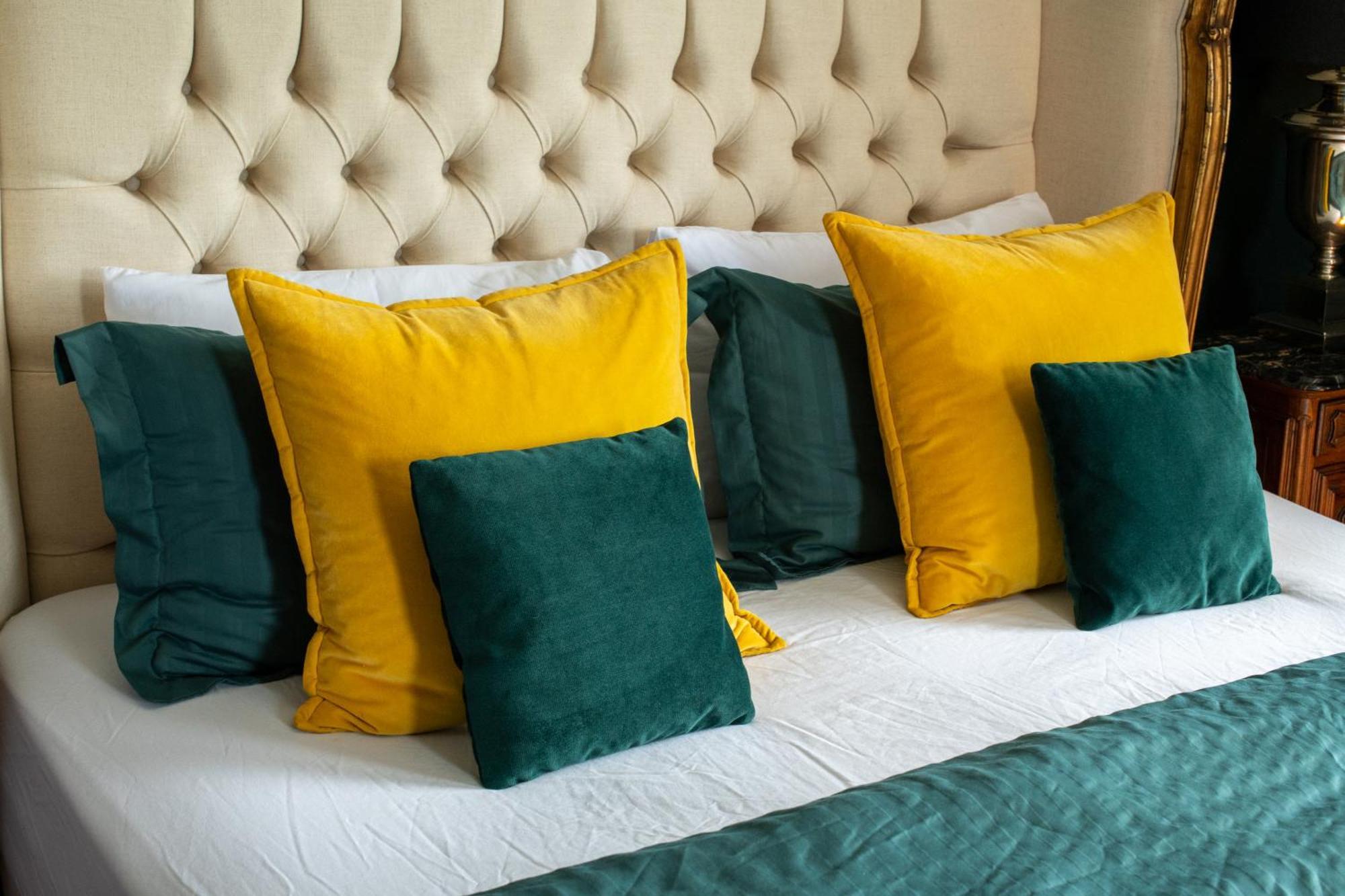 House Of Brohedyn Apartment Newcastle Emlyn Ngoại thất bức ảnh